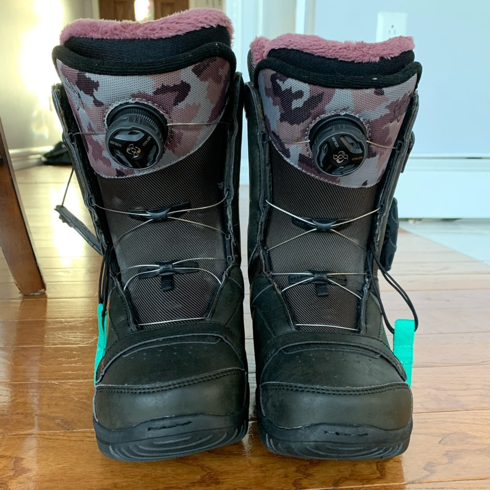 K2 Intuition Women’s Snowboard Boots Size 6